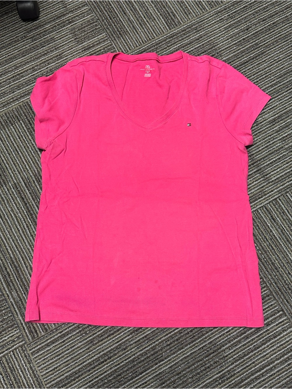 Women’s XXL V-neck short sleeve, Tommy Hilfiger top hot pink